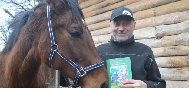 W każdej z bajek Stanisława Siebielca możemy przeczytać o przygodach koni, które żyją w jego stadninie.